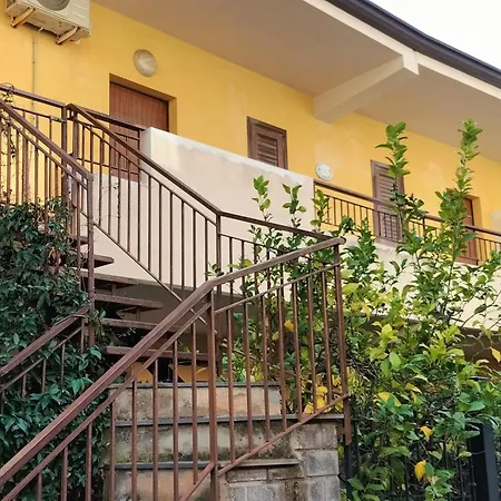 Appartamento Mit Terrasse By Interhome *